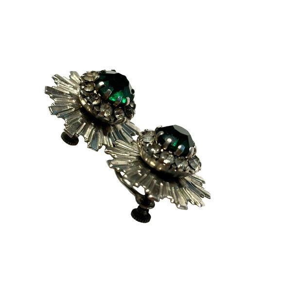 Vintage screw back earrings textured silvertone & deep green rhinestone centers - Picture 7 of 7